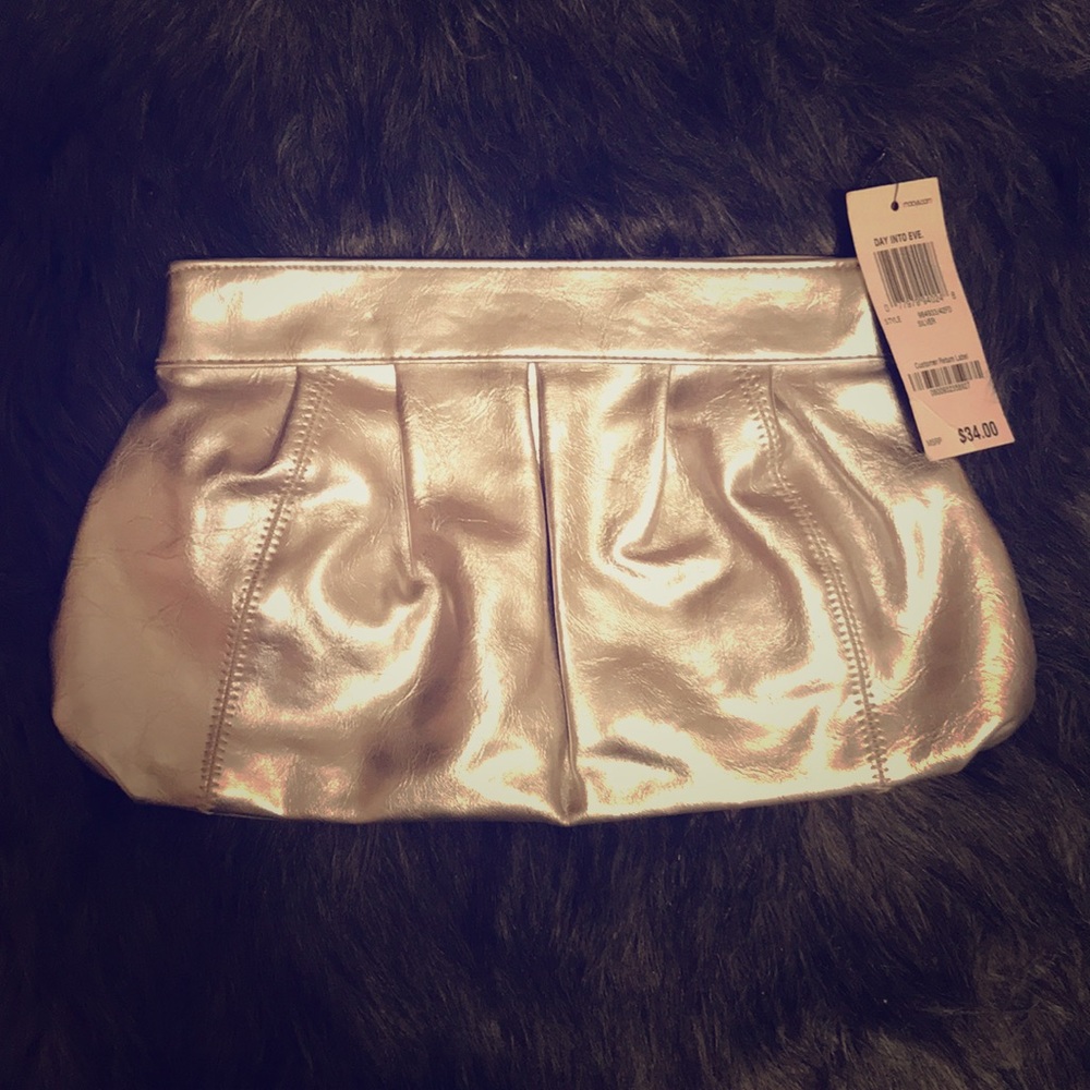 Silver clutch